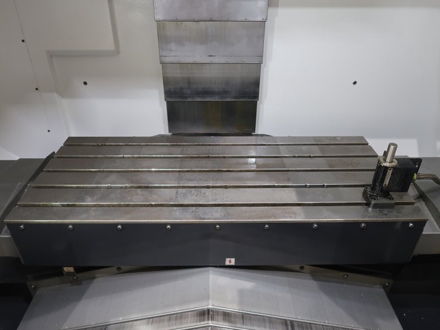 MAZAK VCS-530C Vertical Machining Center Image 4