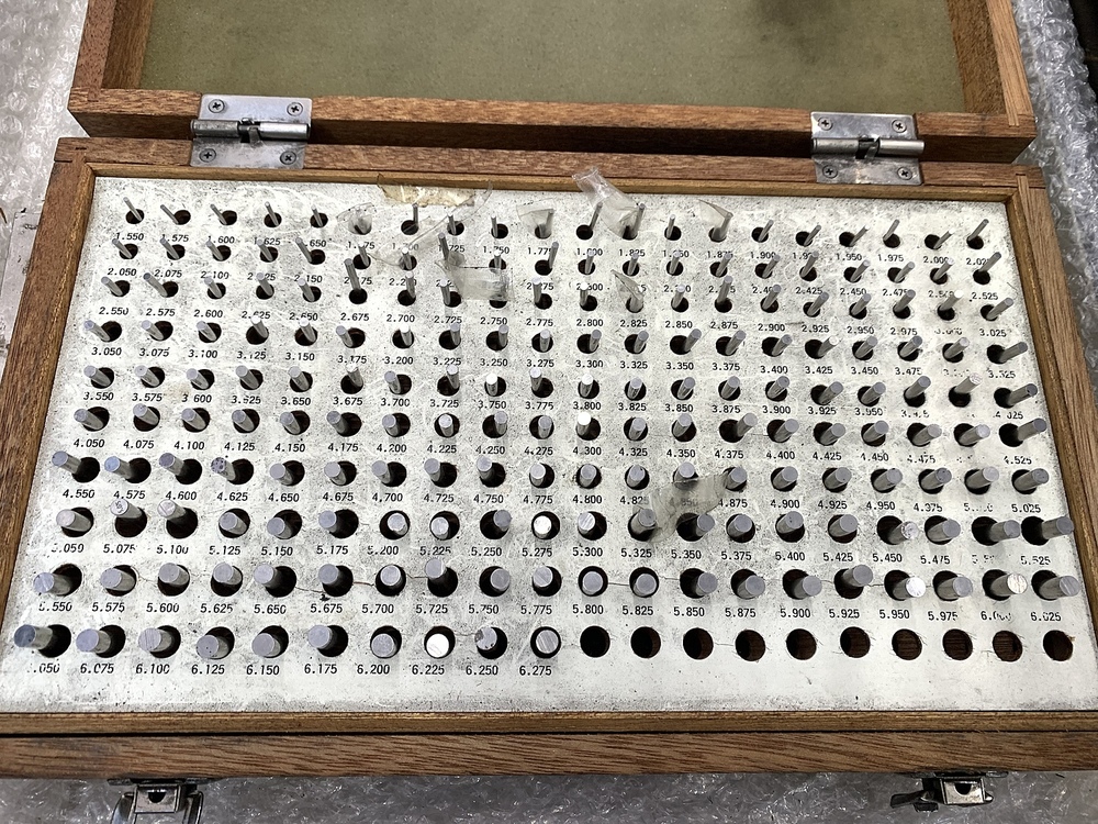 TOSHO MM-1 Pin