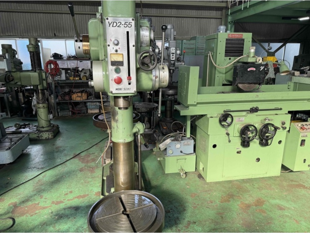 森精機製作所 YD2-55 Drilling Machine