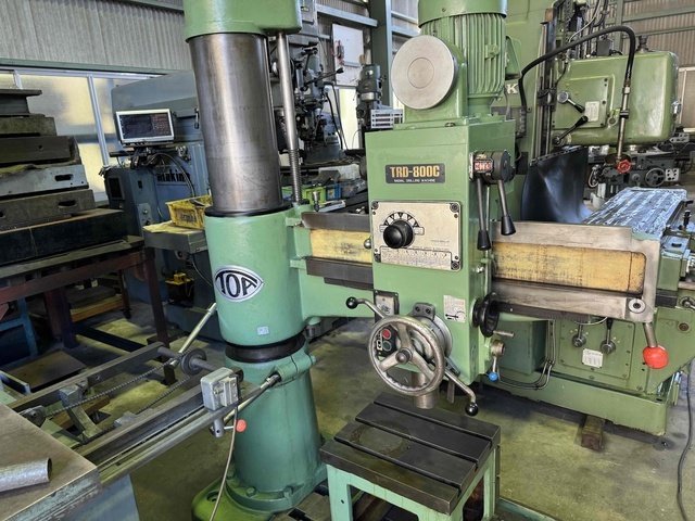 TOA TRD-800C Radial Drilling Machine Image 1
