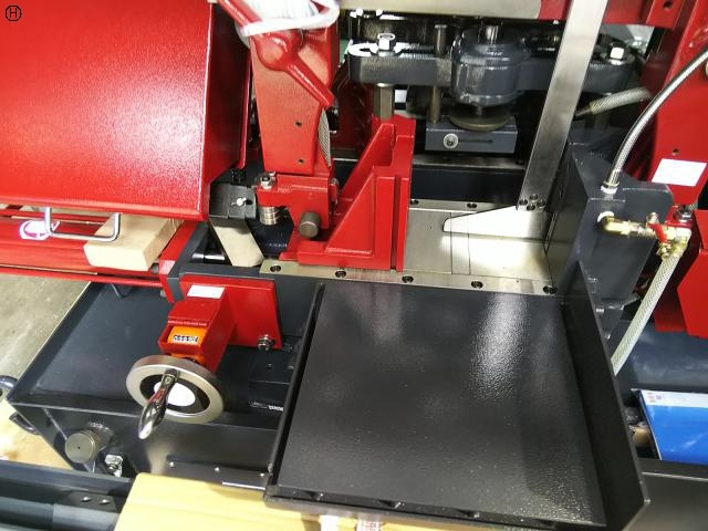 MEGA MACHINE BS-250HAS Band Saw Image 3