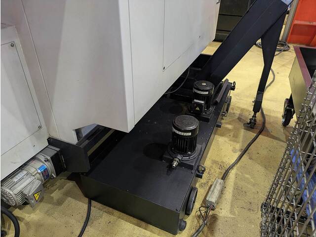 MAZAK VCN-510C Vertical Machining Center Image 8