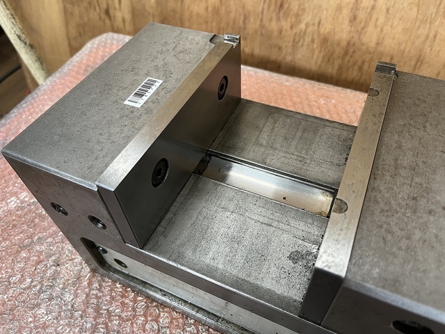 NABEYA LTCV160H Vice Image 2