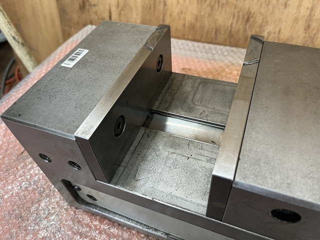 NABEYA LTCV160H Vice Image 2