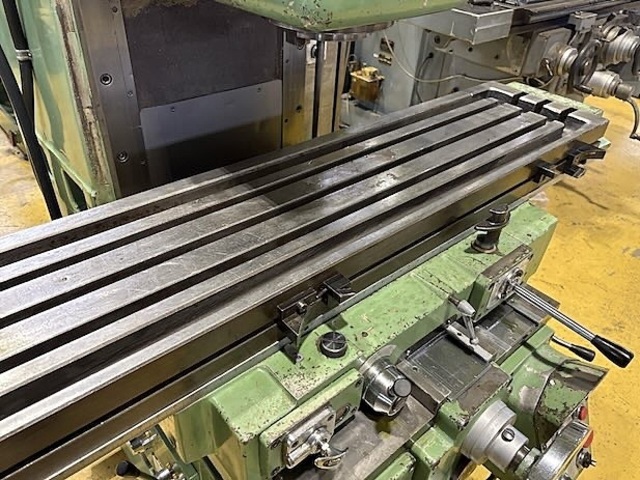 OKK MH-2V Vertical Milling Machine Image 6