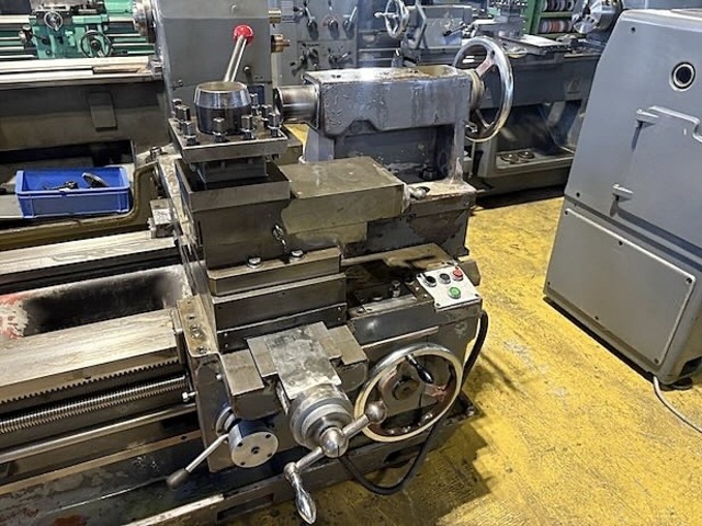 CHUBU KOKI CLL-1000 Lathe Image 6