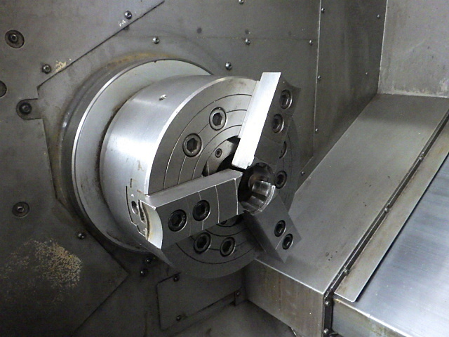 Okuma LCS-25 NC Lathe Image 3