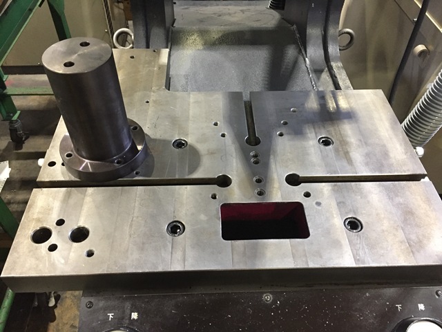 TAKEDA MACHINERY UP-30B Hydraulic Press Image 3