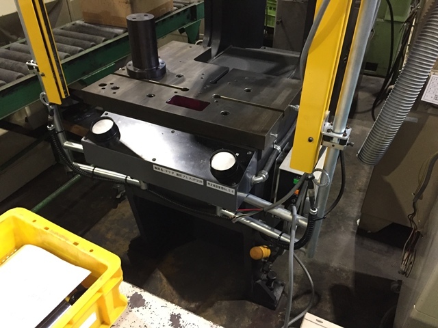 TAKEDA MACHINERY UP-30B Hydraulic Press Image 5