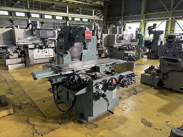新潟鉄工 2UMD Universal Milling Machine Image 2