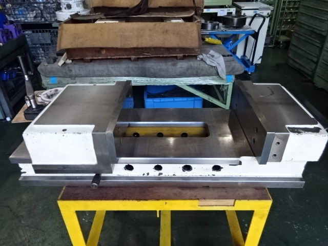 TSUDAKOMA VB-400 Vice Image 3