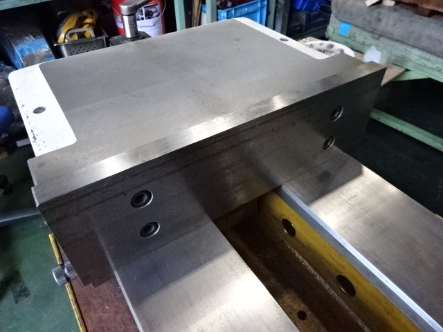 TSUDAKOMA VB-400 Vice Image 6
