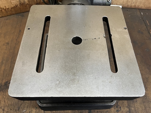 HITACHI B13 Drilling Machine Image 4