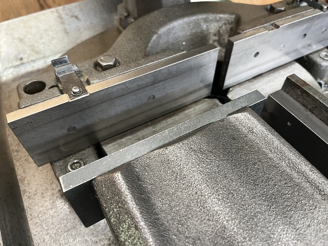 HITACHI CU-13 Cutting Machine Image 4