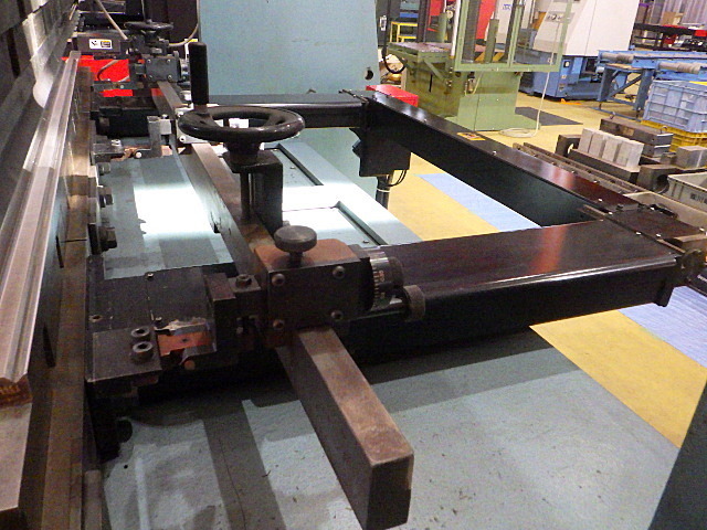 AMADA RG-80 Press Brake/Bender Image 5