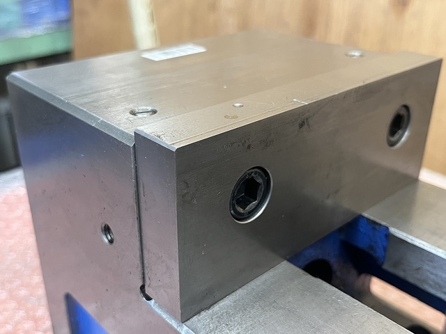 NABEYA LTFV-150 Vice Image 3