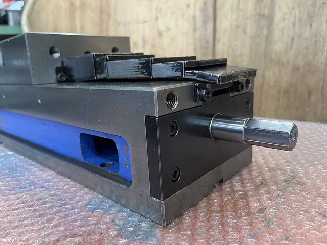 NABEYA LTFV-150 Vice Image 6