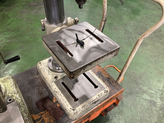 Yoshida Tekkoujo YBD-360 Desktop Drilling Machine Image 6
