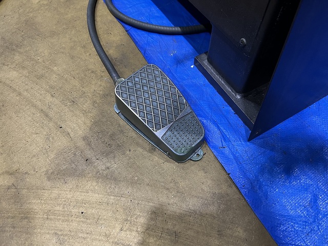 アマダ ID-40-ST 溶接機 の画像 5枚目