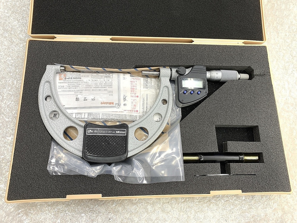 Mitutoyo MDC-125MJB(293-250-10) Micrometer (Outer)