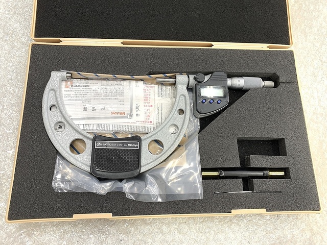 Mitutoyo MDC-125MJB(293-250-10) Micrometer (Outer) Image 1