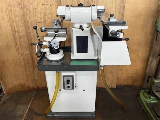 ITO SEISAKUSHO DP-2NS Tool Grinder Image 1