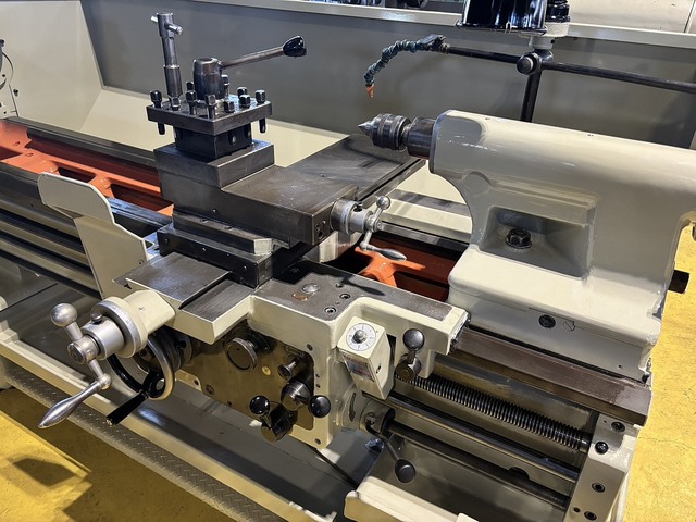 滝沢 TAL-560 Lathe Image 9