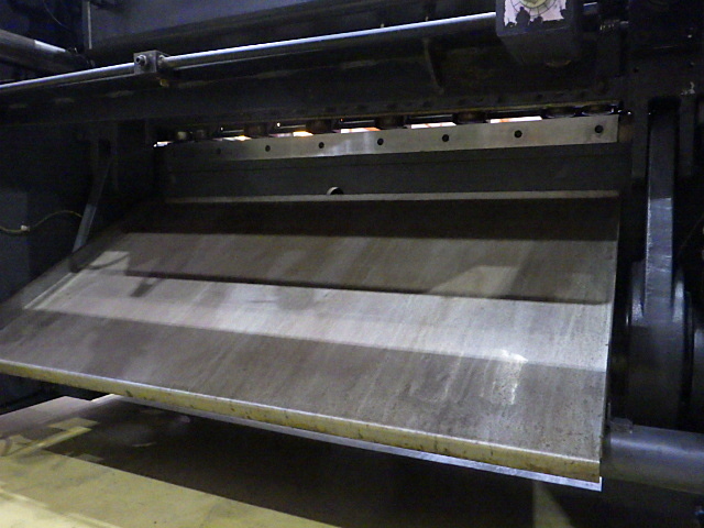 AIZAWA TEKKOSHO AST-512 Shearing Machine Image 10
