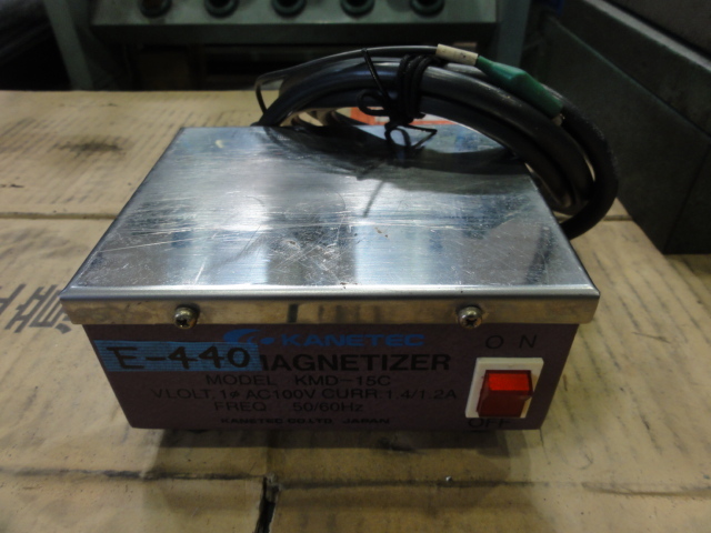 KANETEC KMD-15C Magnetizer/Demagnetizer Image 1