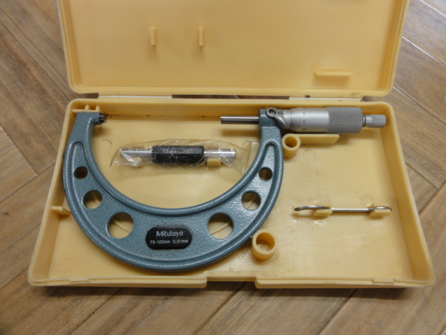 Mitutoyo OM-100 Micrometer (Outer) Image 1