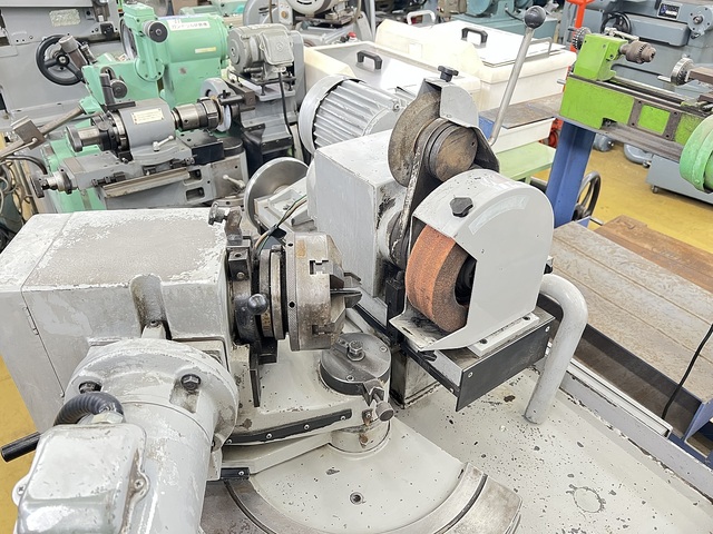 NAKABO TEKKO HSP50 Tool Grinder Image 2