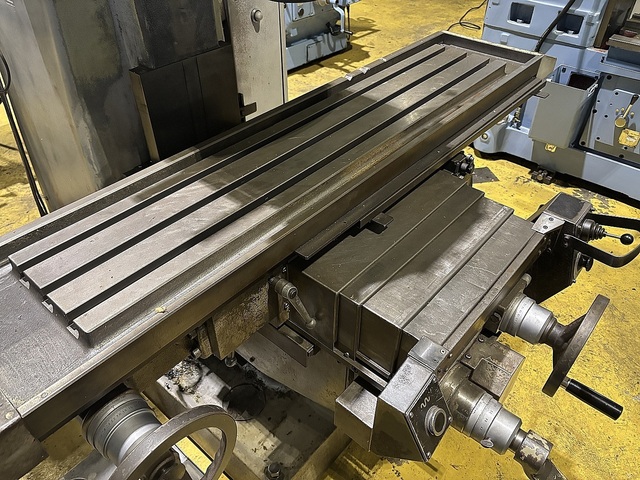 HITACHI SEIKO 2MW-V Vertical Milling Machine Image 3