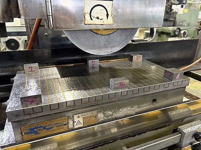 Mitsui High-tec MSG-250HMD Surface Grinder Image 4