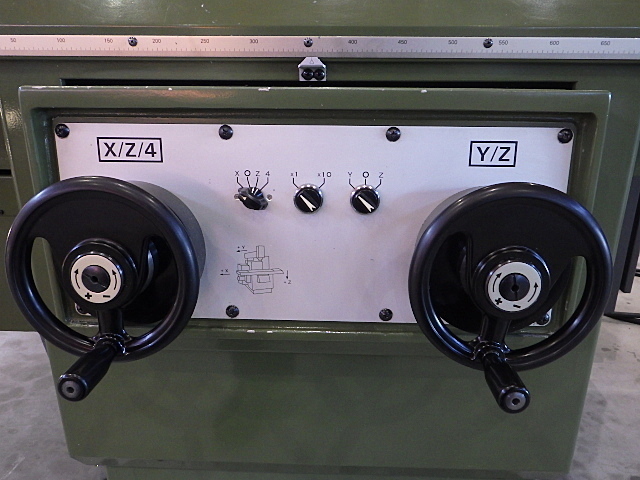 牧野フライス製作所 AVNC-74 NC立型フライス盤 の画像 7枚目