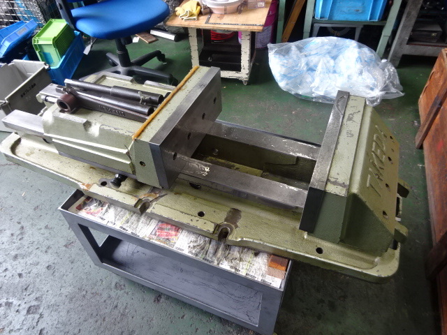 TAKEDA MACHINE TOOLS TK-350HVS-G Vice Image 1