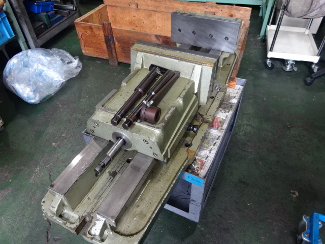 TAKEDA MACHINE TOOLS TK-350HVS-G Vice Image 2