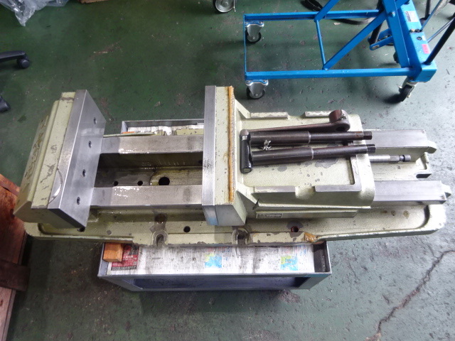 TAKEDA MACHINE TOOLS TK-350HVS-G Vice Image 8