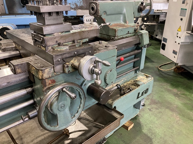 WASINO LEO-80A Lathe Image 3