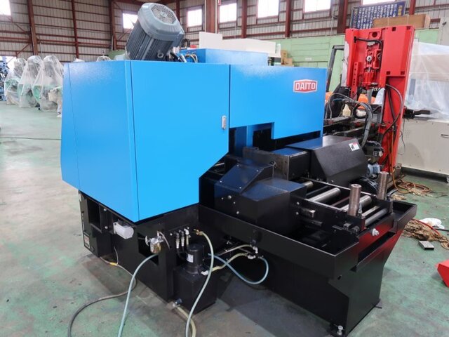 DAITO SEIKI UGAⅡ260 Band Saw Image 4