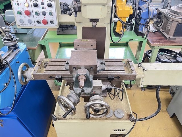 長谷川 HPF Vertical Milling Machine Image 7