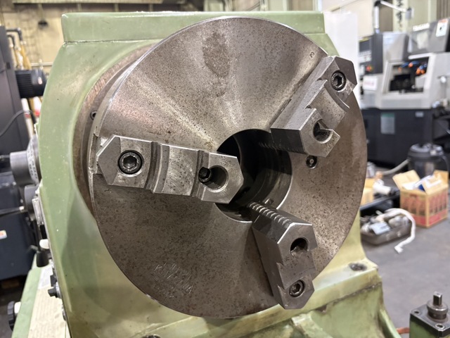 Dainichi Machinery DLG-SHB63×200 Lathe Image 3