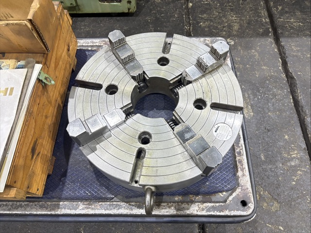 Dainichi Machinery DLG-SHB63×200 Lathe Image 8