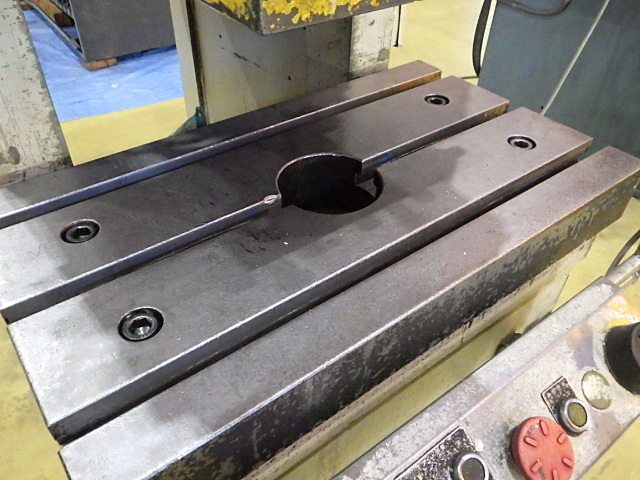 Komatsu OBS35-3B C-Frame Press Image 4