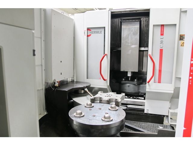 HERMLE C 30 UP Dynamic 5Axis Machining Center Image 1