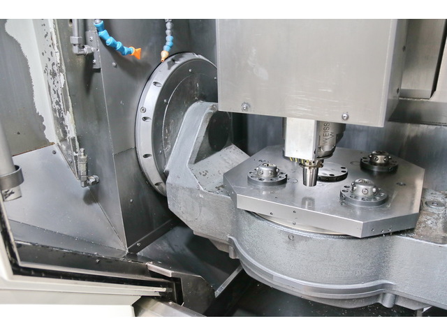 HERMLE C 30 UP Dynamic 5Axis Machining Center Image 5