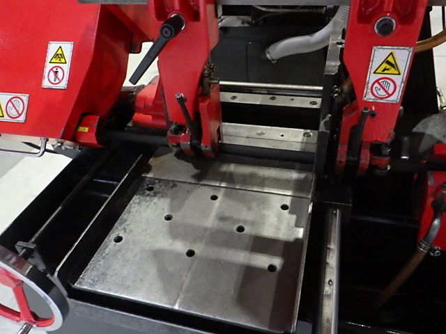 AMADA H-250SAⅡ Band Saw Image 2