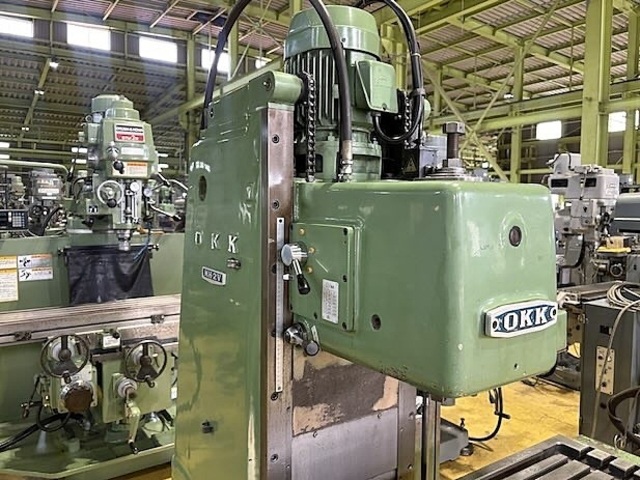 OKK MH-2V Vertical Milling Machine Image 3