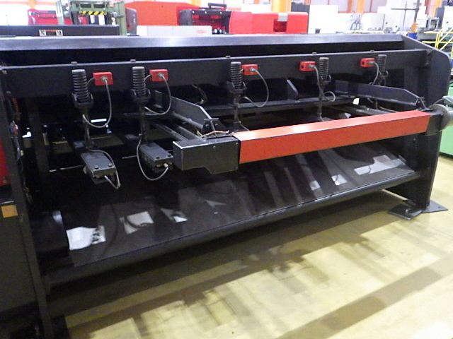 AMADA M2545 Shearing Machine Image 8