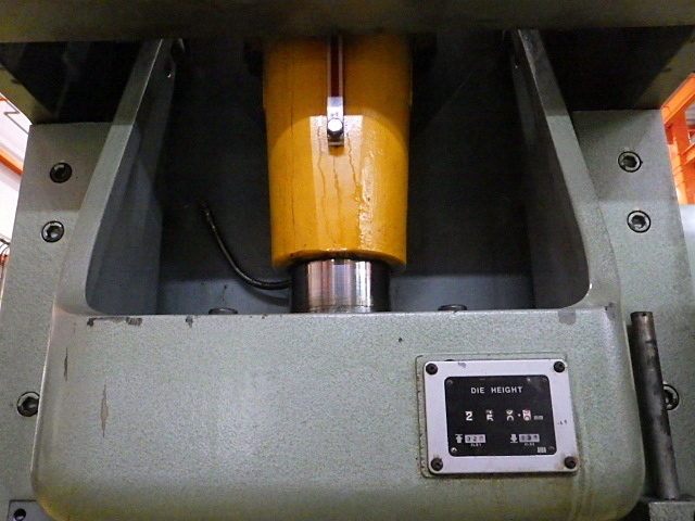 アイダ NC1-110(1) C-Frame Press Image 3