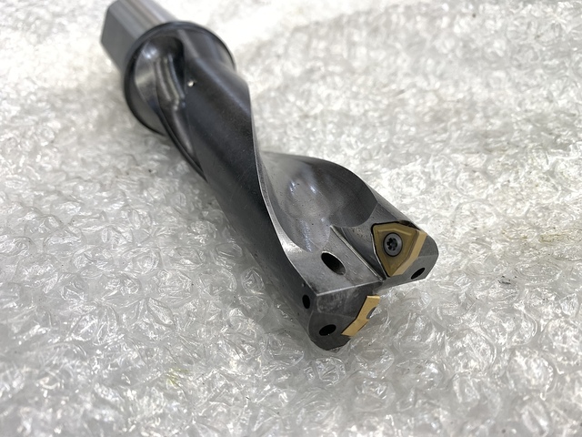 SANDVIK R416.2-0370L40-31 Drill Image 2